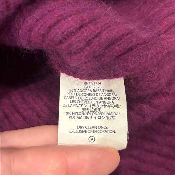Armani Exchange 90% Angora Rabbit V-Neck Sweater in Deep Purple – Size M - Picture 3 of 7